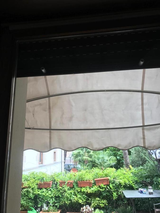 אומניה La Casa Al Lago מראה חיצוני תמונה